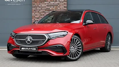 Occasion Mercedes E300 AMG line 313 PK (230 kW) 2024 Rood (metallic) Stationwagen