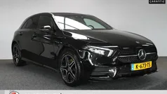 Zwart, metallic lak Gebruikt 2021 Mercedes A250 Business Hatchback | € 25.950 (Eerlijke prijs)