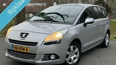 Grijs Gebruikt 2011 Peugeot 5008 Family MPV | € 1.950 (Goede deal)