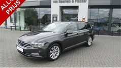 Grijs Gebruikt 2022 VW Passat Comfortline Stationwagen | € 29.350 (Eerlijke prijs)