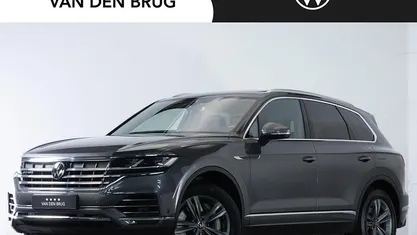 Grijs Occasion 2021 VW Touareg Elegance SUV | € 48.785 (Goede deal)