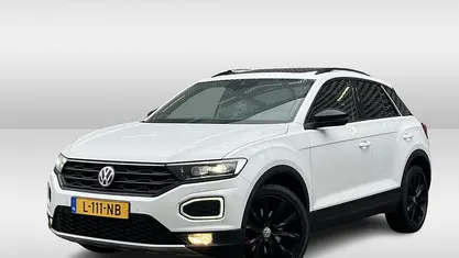 Wit Occasion 2020 VW T-Roc Business SUV | € 26.950 (Eerlijke prijs)