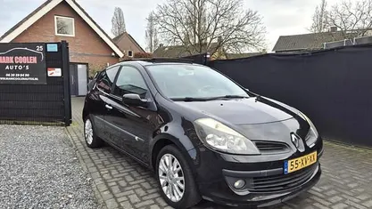 Occasion Renault Clio II Dynamique 101 PK (74 kW) 2007 Hatchback