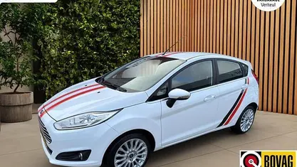 Wit Gebruikt 2013 Ford Fiesta Titanium Hatchback | € 7.499 (Eerlijke prijs)