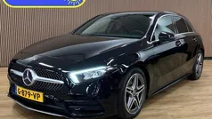 Zwart, metallic lak Gebruikt 2019 Mercedes A180 Business Hatchback | € 23.945 (Eerlijke prijs)