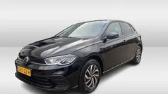 Zwart Gebruikt 2024 VW Polo Edition Hatchback | € 21.450 (Eerlijke prijs)