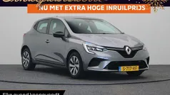 Gebruikt 2023 Renault Clio V Equilibre Hatchback | € 14.745 (Eerlijke prijs)