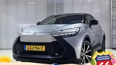 Shimmering silver metallic / zwart dak Gebruikt 2024 Toyota C-HR Edition SUV | € 33.300 (Eerlijke prijs)