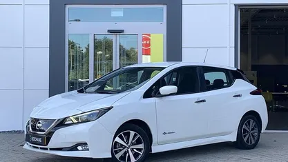 Wit Occasion 2020 Nissan Leaf Acenta Hatchback | € 11.745 (Eerlijke prijs)