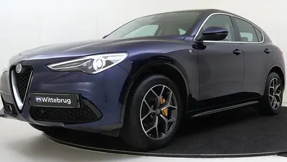 Blauw Gebruikt 2021 Alfa Romeo Stelvio Ti SUV | € 42.925 (Goede deal)