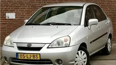 Grijs Gebruikt 2003 Suzuki Liana GLX Sedan | € 1.950 (Eerlijke prijs)