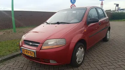 Rood Gebruikt 2005 Chevrolet Kalos Hatchback | € 1.699 (Eerlijke prijs)
