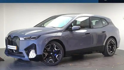 Grijs Gebruikt 2022 BMW iX Sport Line SUV | € 55.950 (Goede deal)