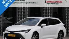 Wit Gebruikt 2022 Toyota Corolla Business Edition Stationwagen | € 26.950 (Eerlijke prijs)