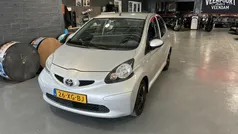 Grijs Gebruikt 2007 Toyota Aygo Sport Hatchback | € 2.250 (Eerlijke prijs)