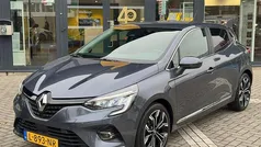 Gris titanium kpn Gebruikt 2021 Renault Clio V Intens Hatchback | € 15.445 (Eerlijke prijs)