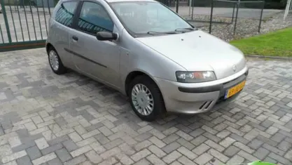 Occasion Fiat Punto 60 PK (44 kW) 2002 Hatchback