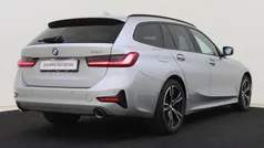 Gebruikt 2021 BMW 320 Executive Stationwagen | € 30.495 (Eerlijke prijs)