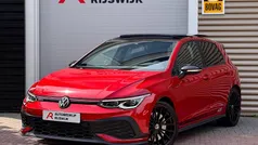 Rood Gebruikt 2022 VW Golf VIII Edition Hatchback | € 41.950 (Eerlijke prijs)