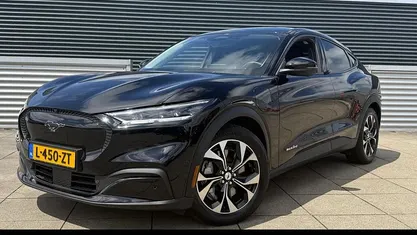Gebruikt 2021 Ford Mustang Mach-E SUV | € 30.950 (Eerlijke prijs)