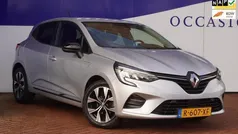 Gebruikt 2022 Renault Clio V Evolution Hatchback | € 14.999 (Eerlijke prijs)