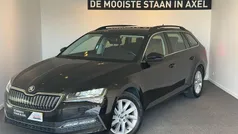 Zwart, metallic lak Gebruikt 2020 Skoda Superb Business Line Stationwagen | € 19.950 (Super prijs)
