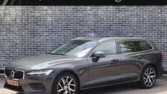 Gebruikt 2019 Volvo V60 Momentum Stationwagen | € 28.694 (Eerlijke prijs)