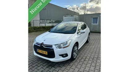 Occasion Citroën DS4 Business Class 120 PK (88 kW) 2013 Wit Hatchback