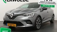 Grijs Gebruikt 2023 Renault Clio V Techno Hatchback | € 22.795 (Eerlijke prijs)