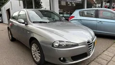 Grijs Gebruikt 2006 Alfa Romeo 147 Distinctive Hatchback | € 1.295 (Eerlijke prijs)