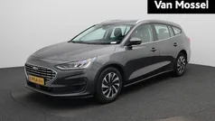 Grijs Gebruikt 2022 Ford Focus Style Stationwagen | € 16.400 (Goede deal)