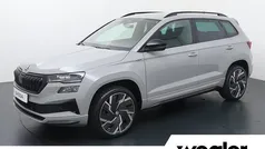 Grijs Gebruikt 2022 Skoda Karoq Business Line SUV | € 32.940 (Eerlijke prijs)