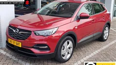 Rood, metallic lak Gebruikt 2021 Opel Grandland X Business Edition SUV | € 21.425 (Super prijs)