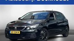 Zwart Gebruikt 2017 Peugeot 308 Access Hatchback | € 7.750 (Goede deal)