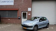 Gebruikt 2002 Peugeot 206 Hatchback | € 1.699 (Eerlijke prijs)
