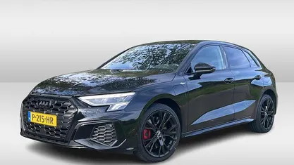 Zwart Gebruikt 2022 Audi A3 Sportback e-tron Competition Hatchback | € 32.250 (Eerlijke prijs)