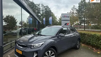 Grijs Occasion 2021 Kia Stonic SUV | € 18.450 (Eerlijke prijs)