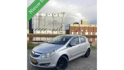 Gebruikt 2008 Opel Corsa Hatchback | € 1.495 (Eerlijke prijs)