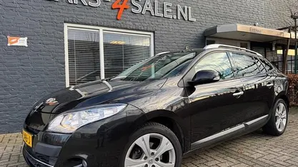 Occasion Renault Mégane GrandTour Dynamique 131 PK (96 kW) 2010 Zwart (metallic) Stationwagen