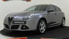 Grijs Gebruikt 2015 Alfa Romeo Giulietta Sprint Hatchback | € 16.425 (Eerlijke prijs)
