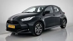 Zwart Gebruikt 2024 Toyota Yaris Hatchback | € 22.895 (Eerlijke prijs)