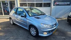 Grijs Gebruikt 2005 Peugeot 206 Hatchback | € 950 (Goede deal)