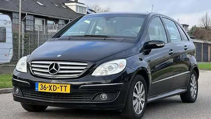 Zwart Gebruikt 2007 Mercedes B200 MPV | € 4.450 (Eerlijke prijs)