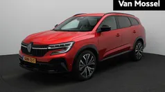 Gebruikt 2025 Renault Espace Iconic MPV | € 47.935 (Eerlijke prijs)