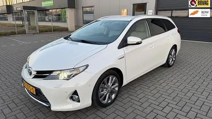 Gebruikt 2013 Toyota Auris Touring Sports Stationwagen | € 10.999 (Eerlijke prijs)