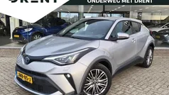 Zilver (metallic) Gebruikt 2023 Toyota C-HR Executive SUV | € 26.995 (Eerlijke prijs)