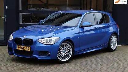Blauw Gebruikt 2015 BMW 116 Executive Hatchback | € 9.995 (Eerlijke prijs)