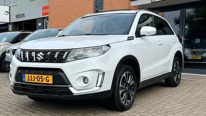 Occasion 2022 Suzuki Vitara Style SUV | € 22.950 (Eerlijke prijs)