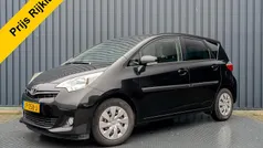 Gebruikt 2012 Toyota Verso-S MPV | € 10.745 (Eerlijke prijs)