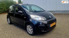 Zwart Gebruikt 2012 Peugeot 107 Access Hatchback | € 3.850 (Eerlijke prijs)